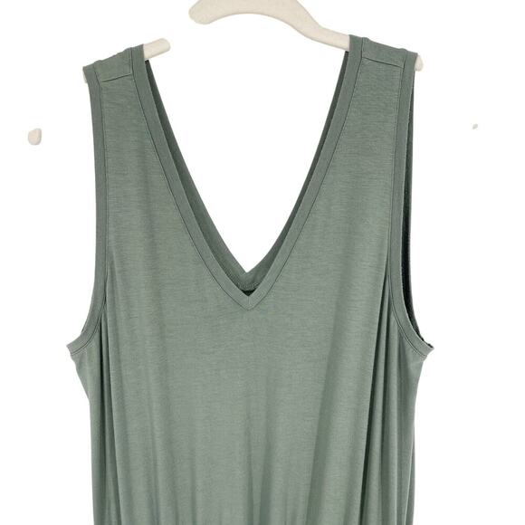 Sweaty Betty Take it Easy Drop Waist Dress in Sage Green Size Medium (8-10) - Picture 5 of 11